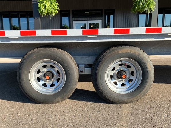 93072Cjpeg - McFarlane Trailer Sales