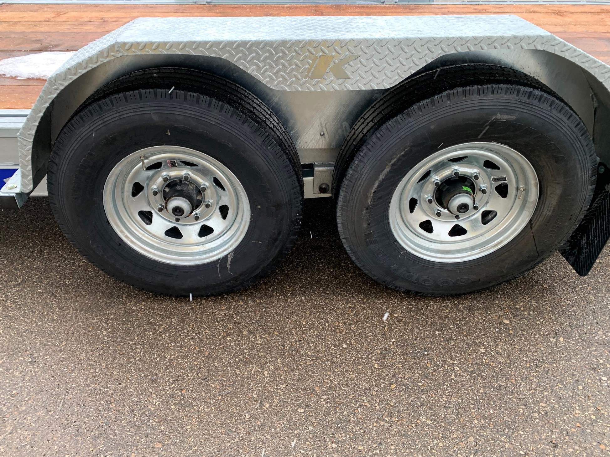 image4 28 - McFarlane Trailer Sales