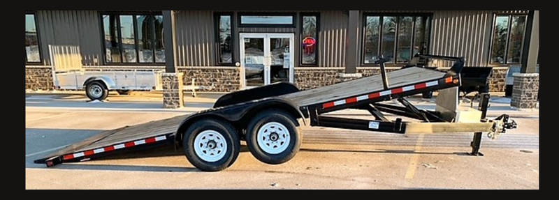 Choosing an Equipment Trailer for Heavy-Duty Hauling